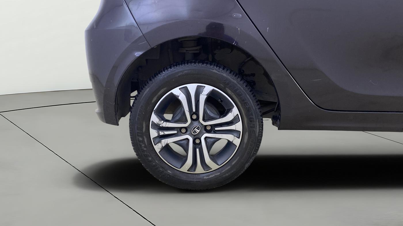 2022 Tata Tiago XZ PLUS CNG, CNG, Manual, 21,445 km, Right Rear Wheel