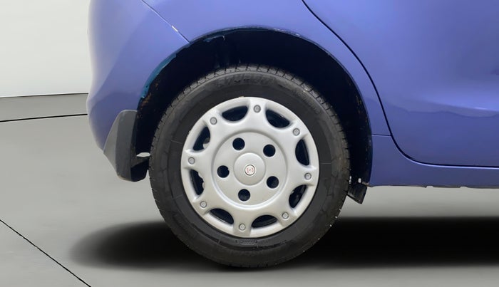 2016 Maruti Baleno DELTA PETROL 1.2, Petrol, Manual, 1,01,654 km, Right Rear Wheel