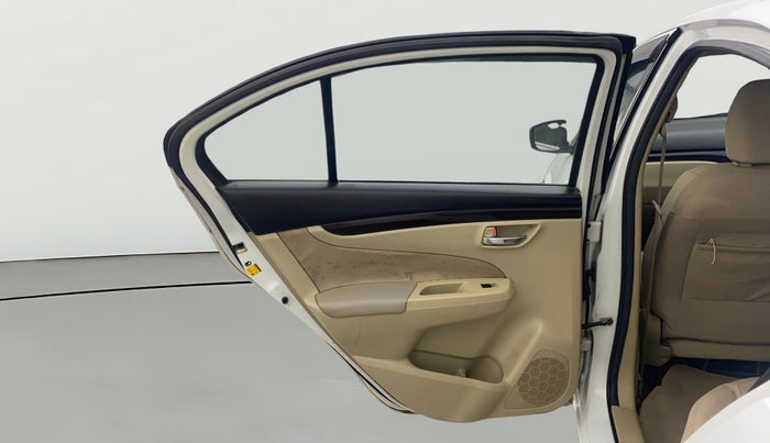 2015 Maruti Ciaz VDI+ SHVS, Diesel, Manual, 1,27,560 km, LHS Rear Door