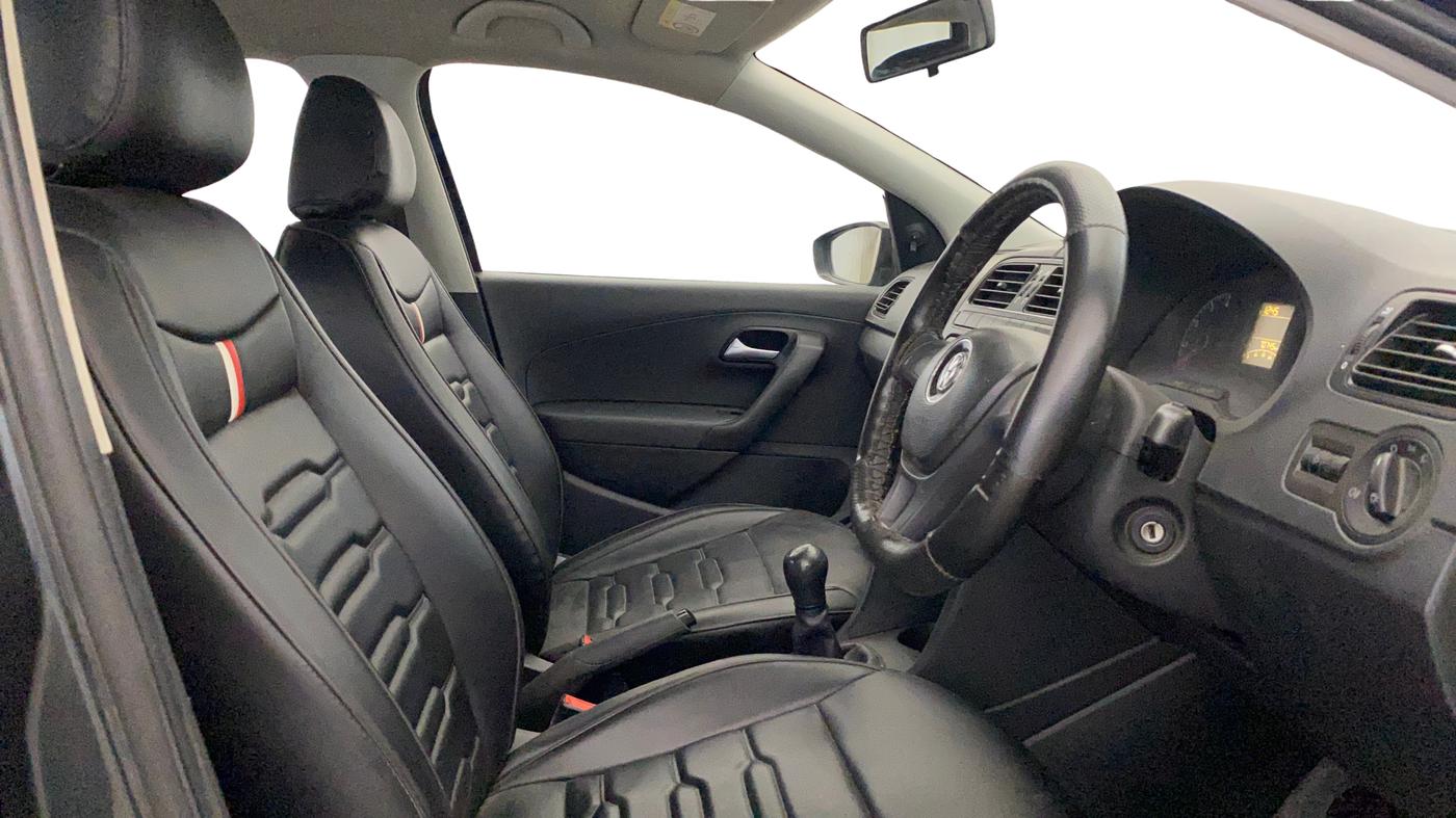 2018 Volkswagen Polo TRENDLINE 1.2L PETROL, Petrol, Manual, 70,837 km, Right Side Front Door Cabin