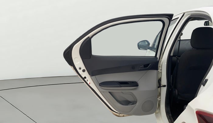 2022 Tata Tiago XM CNG, CNG, Manual, 24,609 km, LHS Rear Door