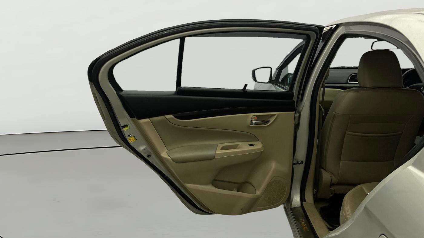 2017 Maruti Ciaz ALPHA  AT 1.4  PETROL, Petrol, Automatic, 1,23,222 km, LHS Rear Door