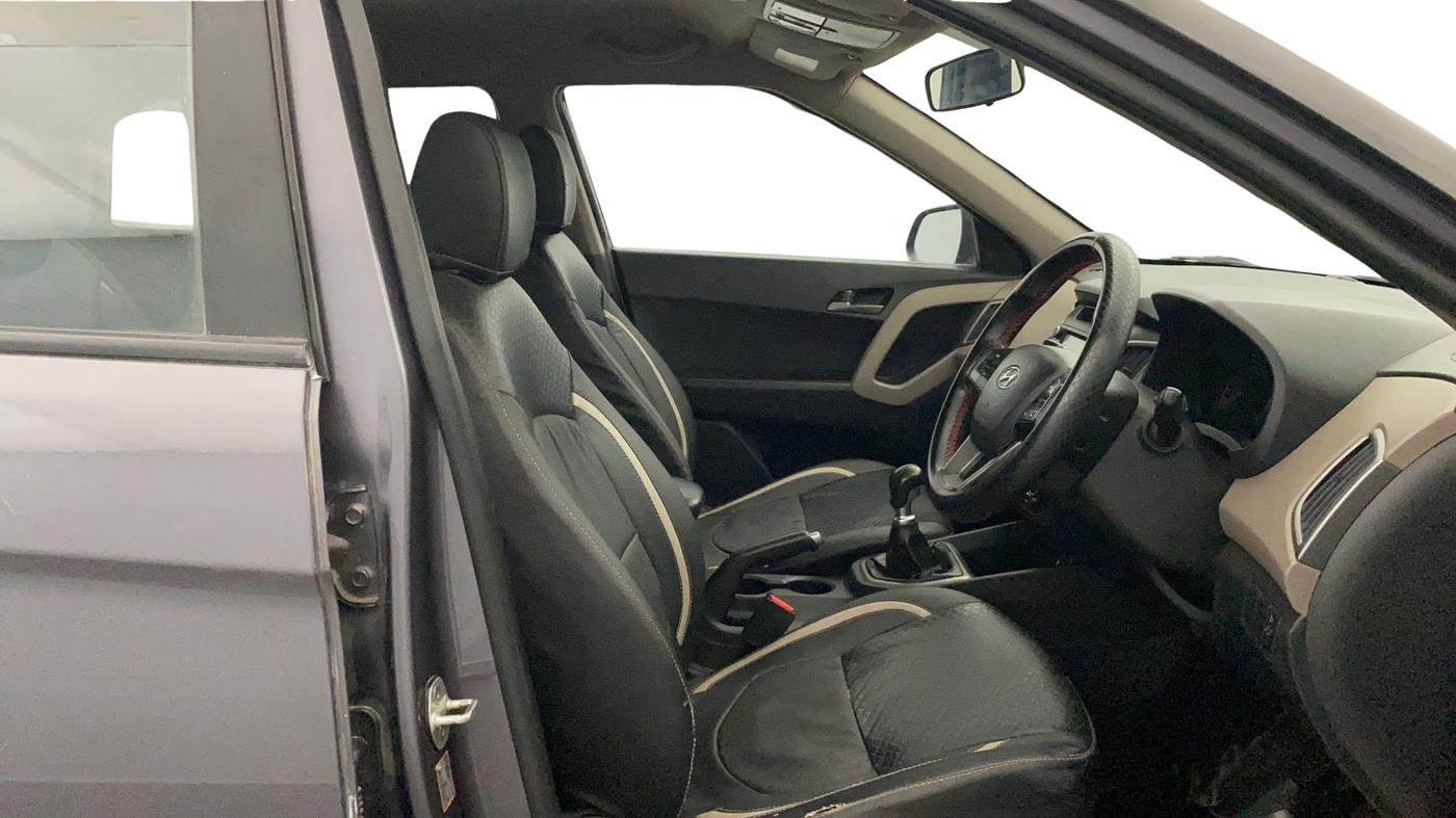 2016 Hyundai Creta SX PLUS 1.6 PETROL, Petrol, Manual, 1,12,799 km, Right Side Front Door Cabin