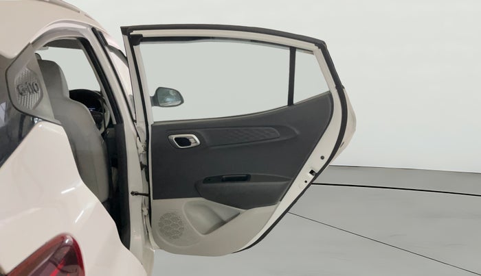 2023 Hyundai GRAND I10 NIOS SPORTZ 1.2 KAPPA VTVT, CNG, Manual, 14,226 km, RHS Rear Door