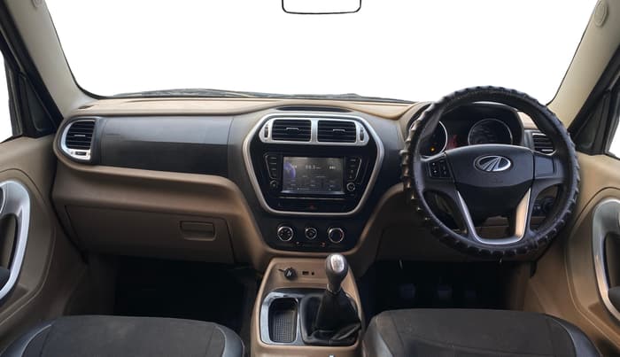 2018 Mahindra TUV300 T10, Diesel, Manual, 59,637 km, Dashboard