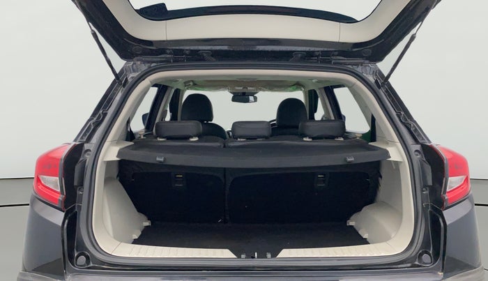 2023 Mahindra XUV300 W8 (O) 1.2 PETROL, Petrol, Manual, 27,880 km, Boot Open Zoomed View