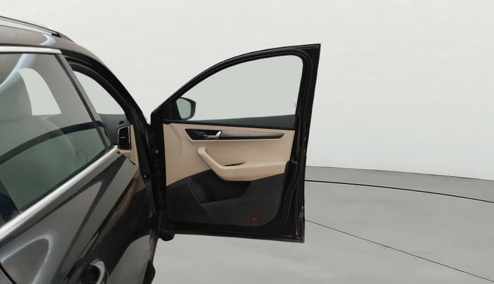 2020 Skoda Karoq STYLE 1.5 TSI AT, Petrol, Automatic, 77,141 km, RHS Front Door