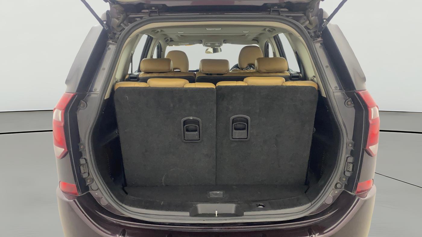 2018 Mahindra XUV500 W11, Diesel, Manual, 48,357 km, Boot Open Zoomed View