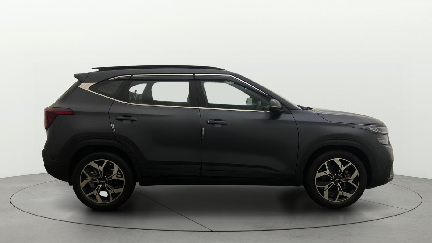 2023 KIA SELTOS  X LINE 1.5 TURBO PETROL DCT, Petrol, Automatic, 13,450 km, Right Side View