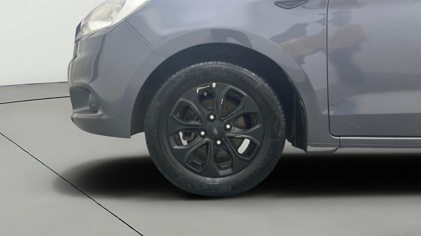 2018 Ford New Figo TITANIUM 1.2 PETROL MT, Petrol, Manual, 1,35,500 km, Left Front Wheel