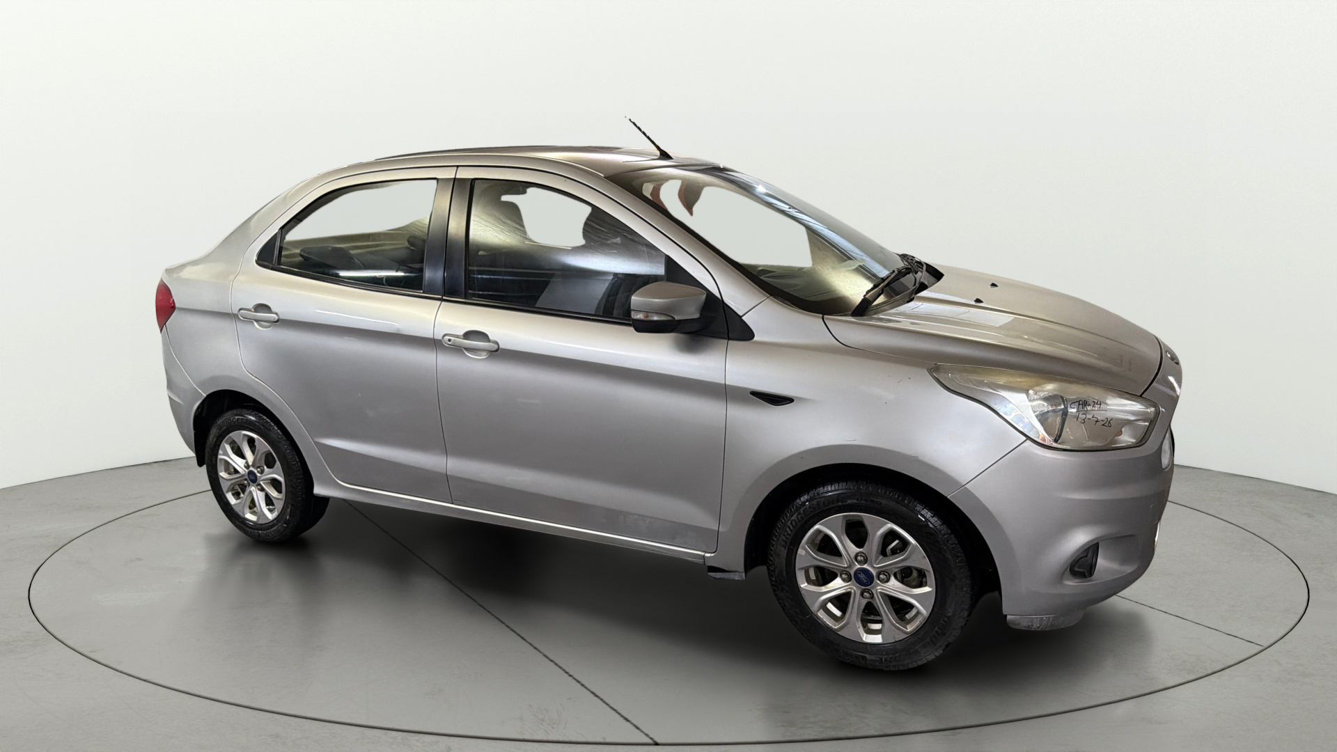 2017 Ford Figo 2015-2018 TITANIUM 1.2 PETROL