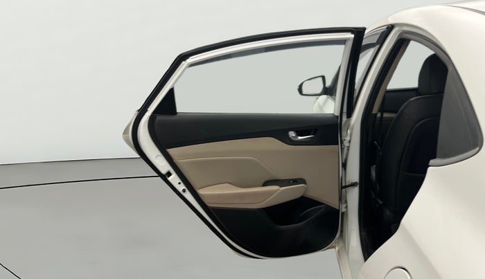 2022 Hyundai Verna SX (O) 1.5 VTVT IVT, Petrol, Automatic, 42,753 km, LHS Rear Door