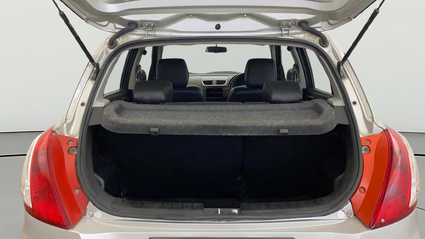 2015 Maruti Swift LXI (O), Petrol, Manual, 42,700 km, Boot Open Zoomed View