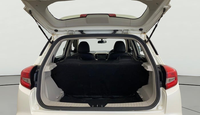 2022 Mahindra XUV300 W4 1.2 PETROL, Petrol, Manual, 56,241 km, Boot Open Zoomed View