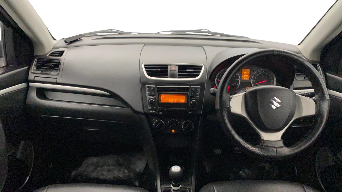 2016 Maruti Swift VXI, Petrol, Manual, 18,932 km, Dashboard