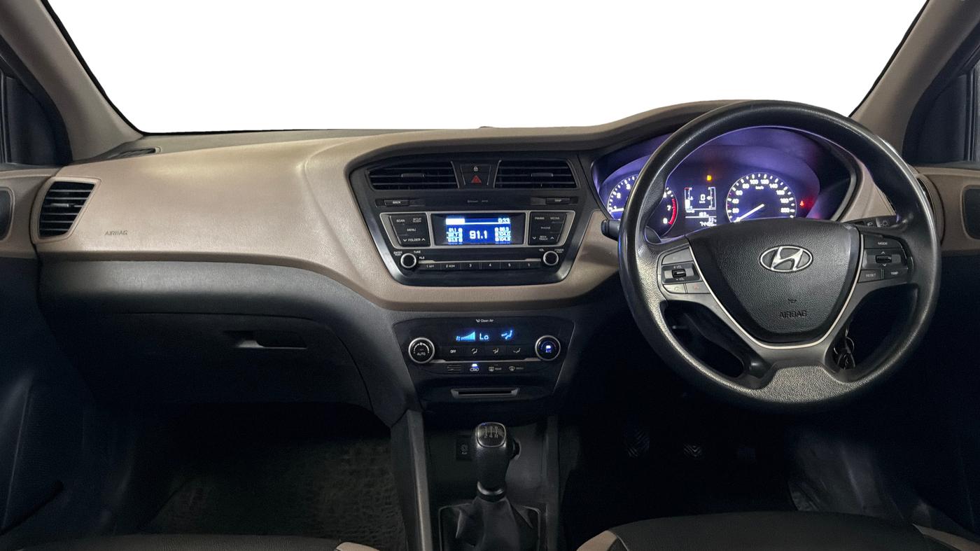 2016 Hyundai Elite i20 SPORTZ 1.2, Petrol, Manual, 74,468 km, Dashboard