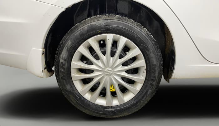 2016 Maruti Ciaz VXI+, Petrol, Manual, 71,263 km, Right Rear Wheel