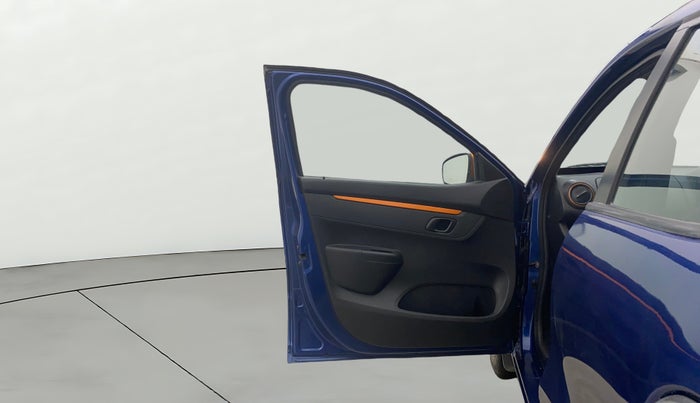 2017 Renault Kwid CLIMBER 1.0 AMT, Petrol, Automatic, 18,411 km, LHS Front Door