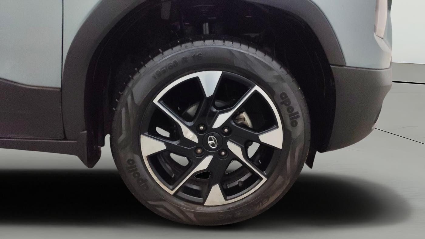 2021 Tata PUNCH CREATIVE  AMT, Petrol, Automatic, 22,727 km, Right Front Wheel