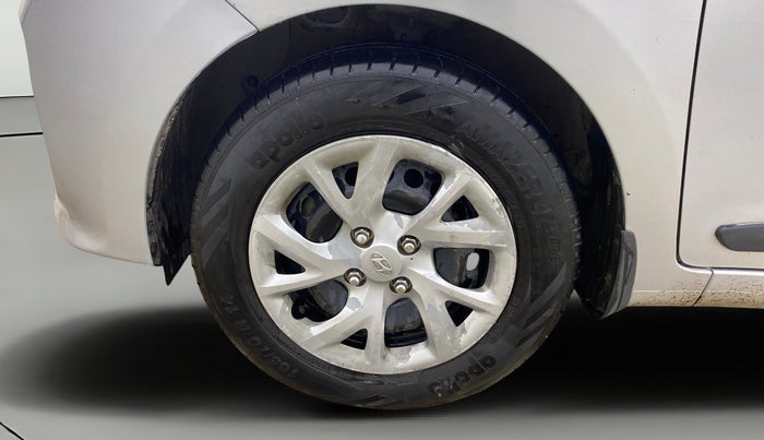 2017 Hyundai Grand i10 MAGNA 1.2 KAPPA VTVT, CNG, Manual, 80,100 km, Left Front Wheel