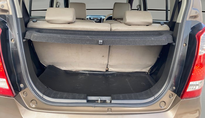 2016 Maruti Wagon R 1.0 VXI, Petrol, Manual, 1,13,290 km, Boot Open Zoomed View