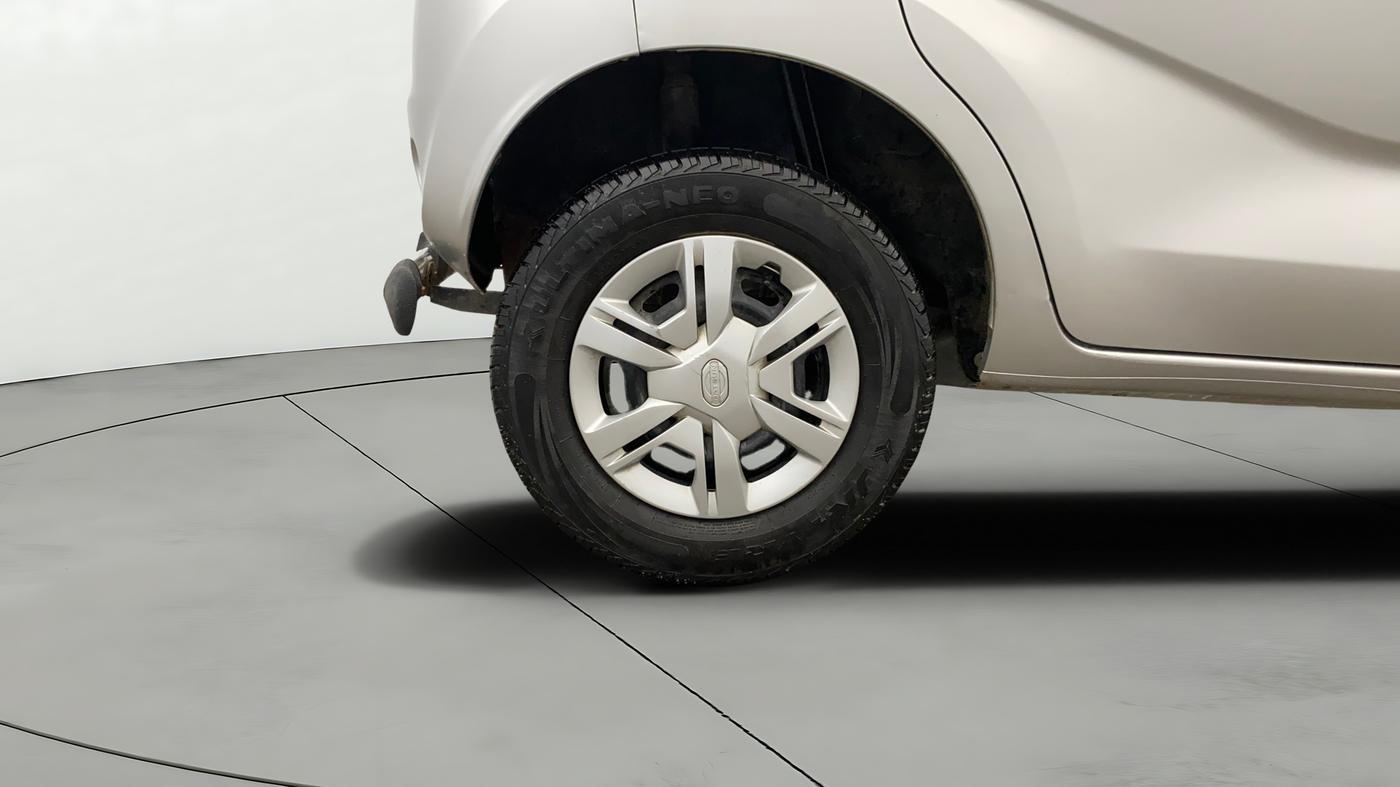 2019 Datsun Redi Go T (O), Petrol, Manual, 57,679 km, Right Rear Wheel