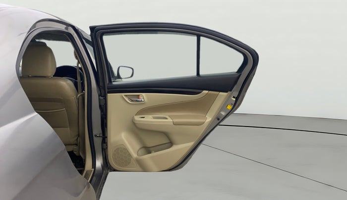 2016 Maruti Ciaz ZXI+, Petrol, Manual, 89,367 km, RHS Rear Door