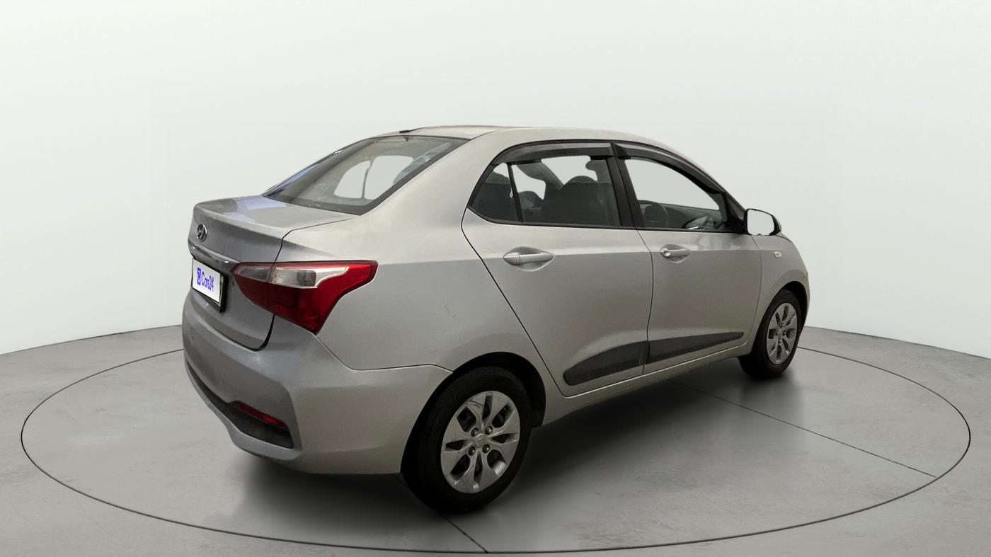 2017 Hyundai Xcent E, Petrol, Manual, 94,812 km, Right Back Diagonal