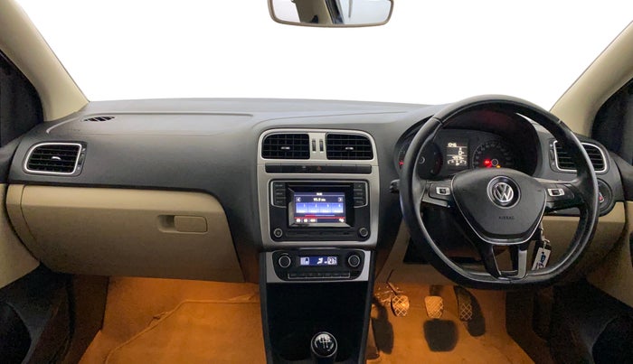 2017 Volkswagen Polo HIGHLINE1.2L, Petrol, Manual, 42,978 km, Dashboard