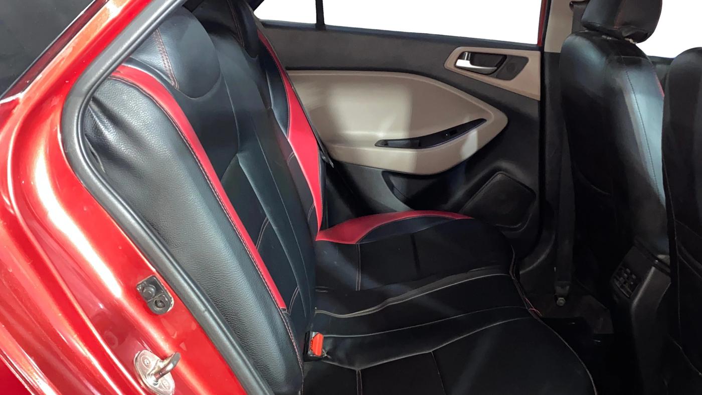 2019 Hyundai Elite i20 SPORTZ PLUS 1.2, Petrol, Manual, 37,270 km, Right Side Rear Door Cabin