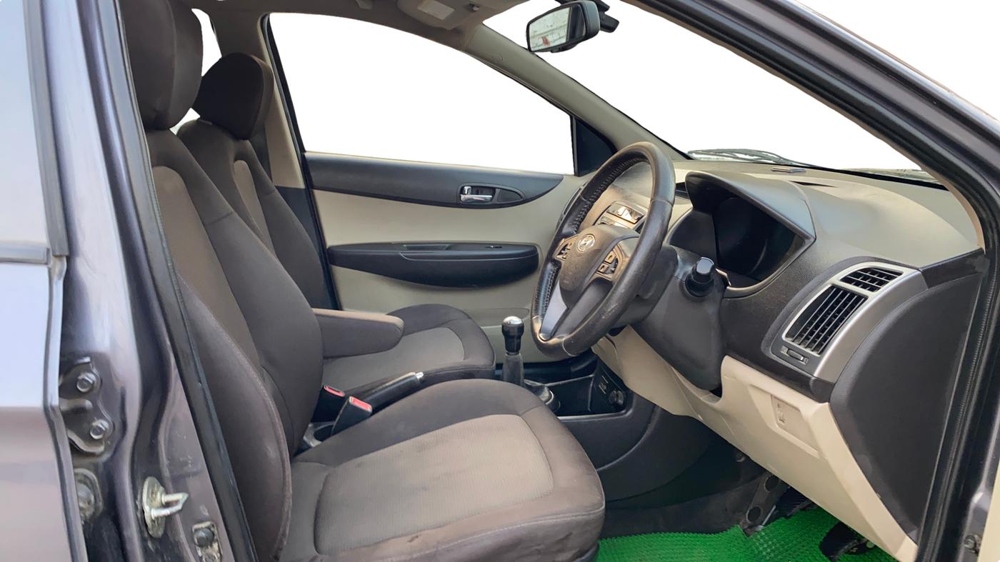 2014 Hyundai Elite i20 ASTA 1.2, Petrol, Manual, 41,874 km, Right Side Front Door Cabin