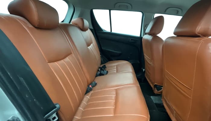 2016 Maruti Swift LXI (O), Petrol, Manual, 66,119 km, Right Side Rear Door Cabin