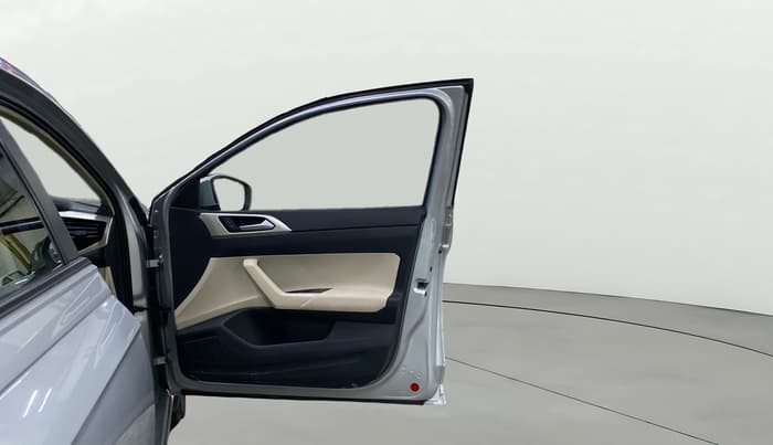 2024 Volkswagen VIRTUS Highline Plus 1.0 TSI AT, Petrol, Automatic, 21,452 km, RHS Front Door