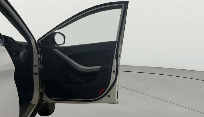 2022 Tata NEXON XE PETROL, Petrol, Manual, 16,219 km, RHS Front Door