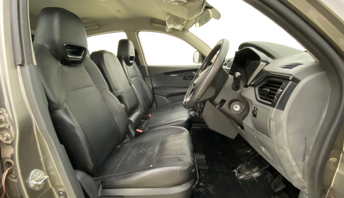 2018 Mahindra KUV 100 NXT K2 P 6 STR, Petrol, Manual, 27,851 km, Right Side Front Door Cabin