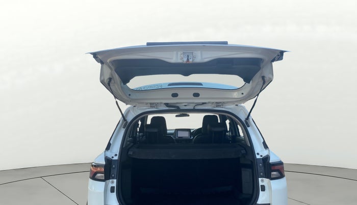 2023 Maruti BREZZA ZXI AT SMART HYBRID, Petrol, Automatic, 60,097 km, Boot Door Open