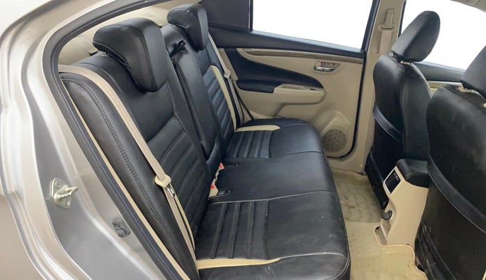 2018 Maruti Ciaz ZETA 1.5 SHVS MT PETROL, Petrol, Manual, 93,365 km, Right Side Rear Door Cabin