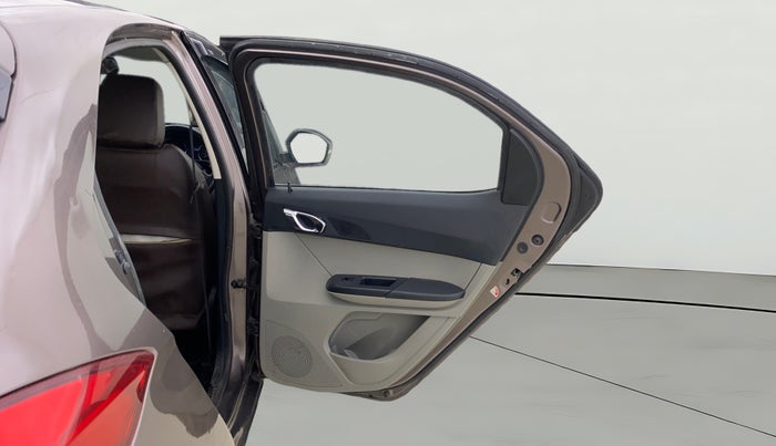 2018 Tata Tiago XZ PETROL, Petrol, Manual, 59,346 km, RHS Rear Door