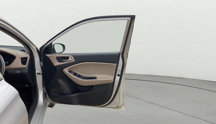 2017 Hyundai Elite i20 MAGNA EXECUTIVE 1.2, CNG, Manual, 47,316 km, RHS Front Door