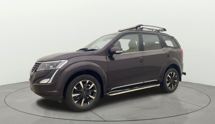 2018 Mahindra XUV500 W11, Diesel, Manual, 48,357 km, Left Front Diagonal