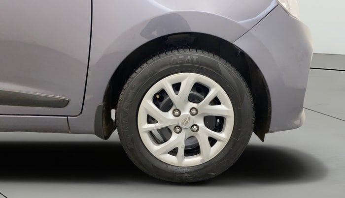 2017 Hyundai Grand i10 SPORTZ 1.2 KAPPA VTVT, CNG, Manual, 85,456 km, Right Front Wheel