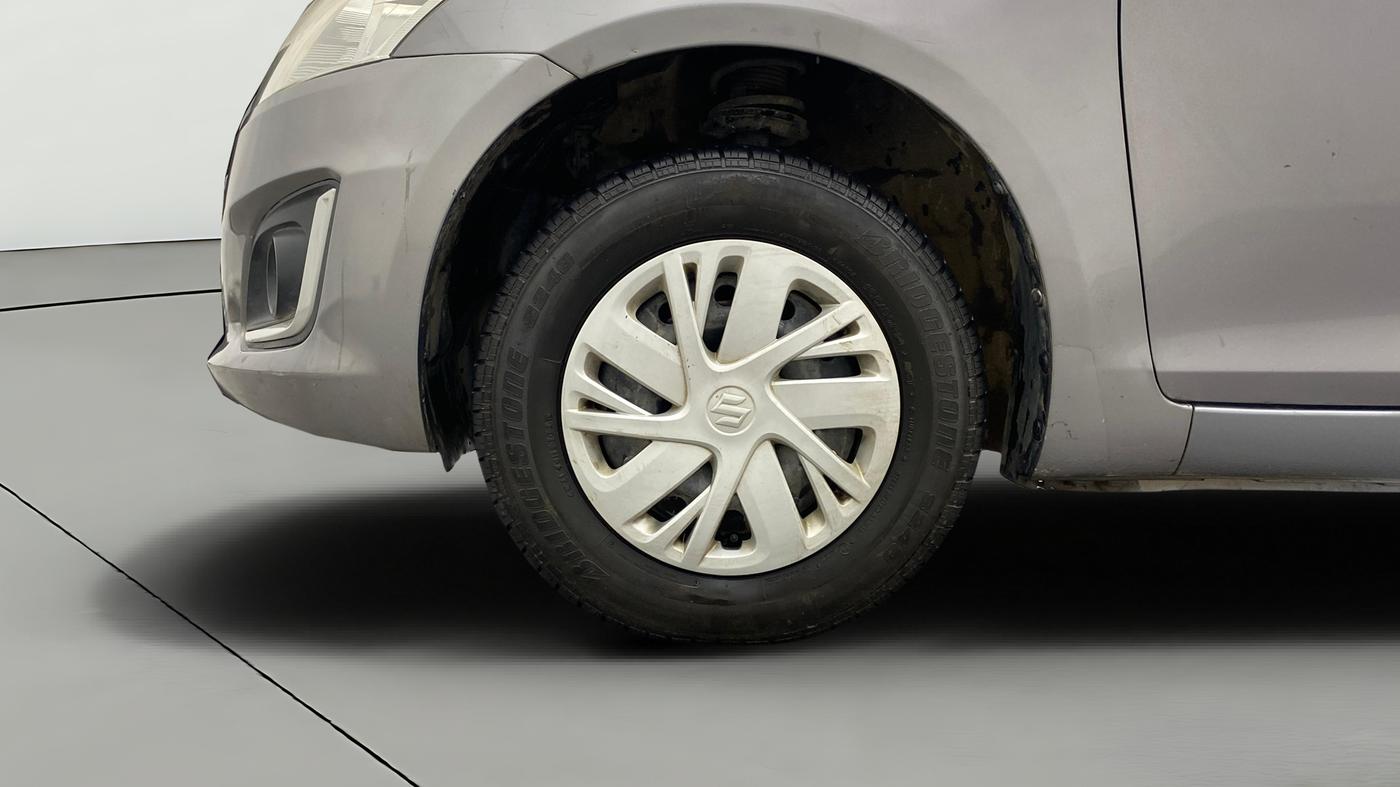 2017 Maruti Swift VXI O, Petrol, Manual, 46,243 km, Left Front Wheel