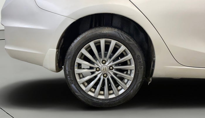 2017 Maruti Ciaz ZXI+, Petrol, Manual, 64,818 km, Right Rear Wheel