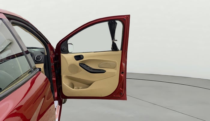 2016 Ford Figo Aspire TREND 1.2 PETROL, Petrol, Manual, 42,969 km, RHS Front Door