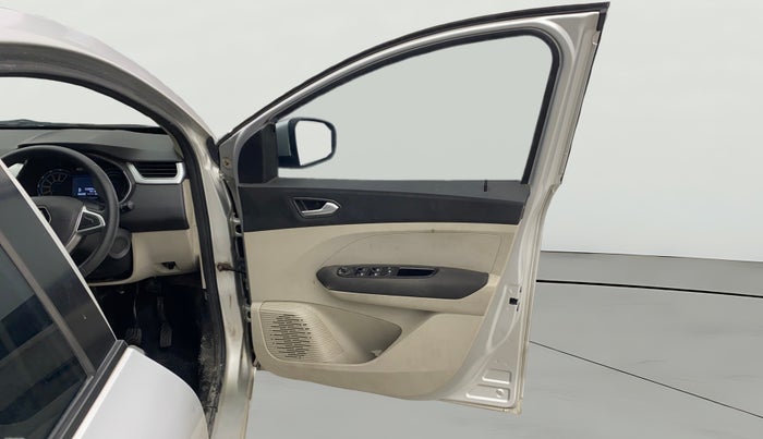 2019 Renault TRIBER RXZ, Petrol, Manual, 55,862 km, RHS Front Door