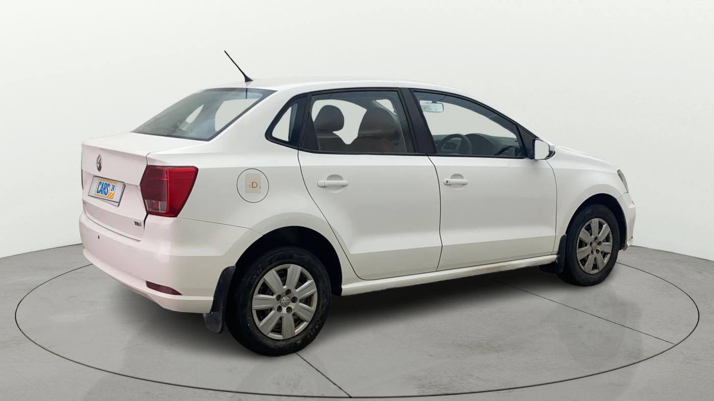 2018 Volkswagen Ameo TRENDLINE 1.5L, Diesel, Manual, 1,17,481 km, Right Back Diagonal