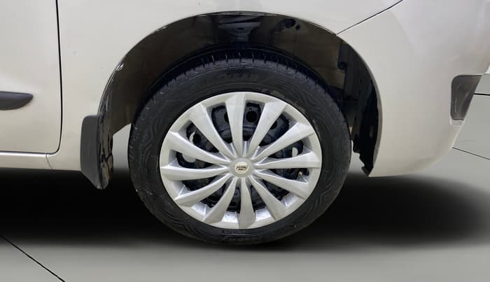 2017 Maruti Wagon R 1.0 VXI AMT, Petrol, Automatic, 89,624 km, Right Front Wheel