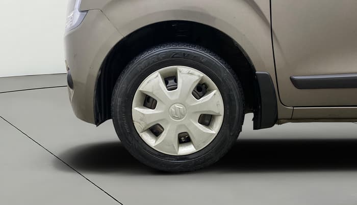 2021 Maruti New Wagon-R VXI 1.2, Petrol, Manual, 42,843 km, Left Front Wheel