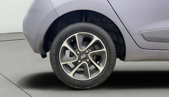 2017 Hyundai Grand i10 SPORTZ (O) AT 1.2 KAPPA VTVT, Petrol, Automatic, 76,676 km, Right Rear Wheel