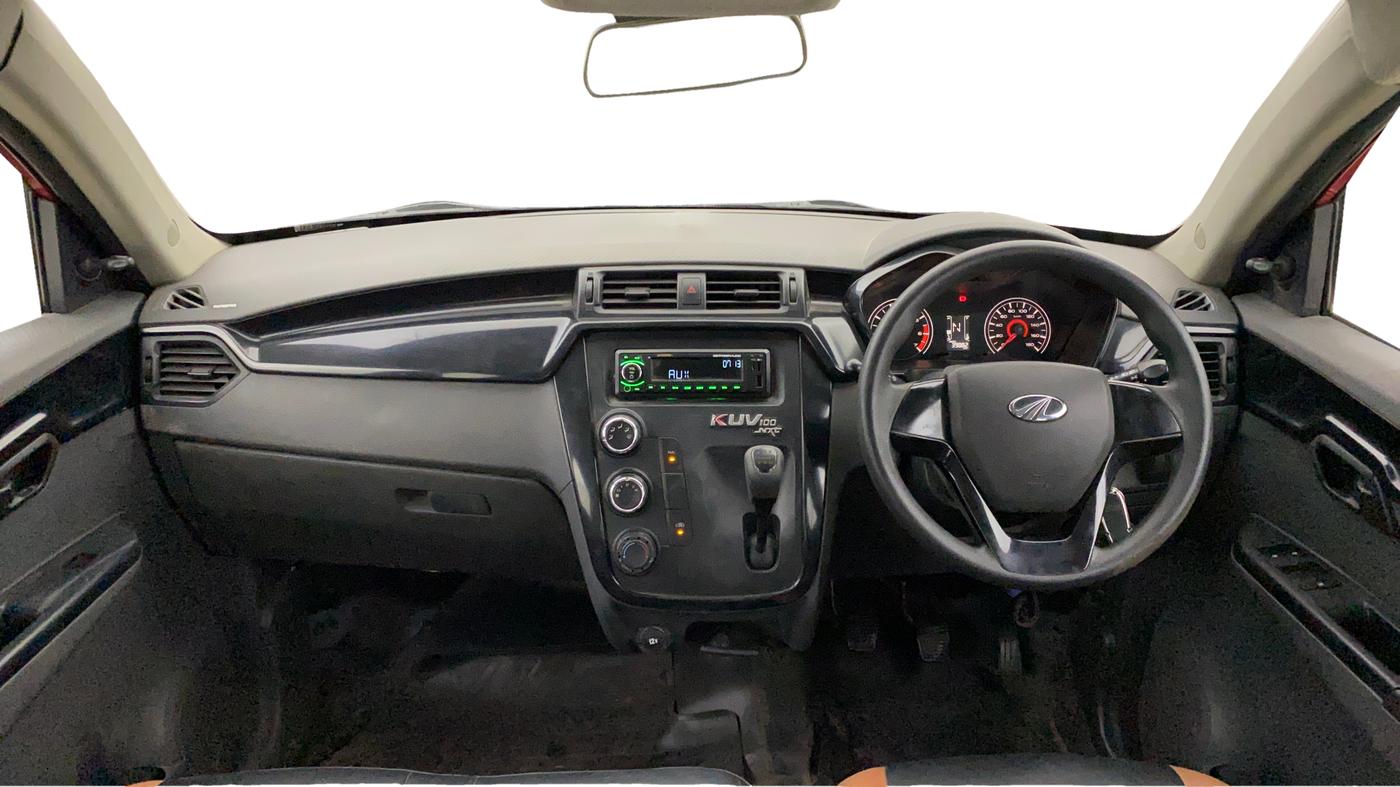 2017 Mahindra KUV 100 NXT K4+ P 6 STR, Petrol, Manual, 40,282 km, Dashboard